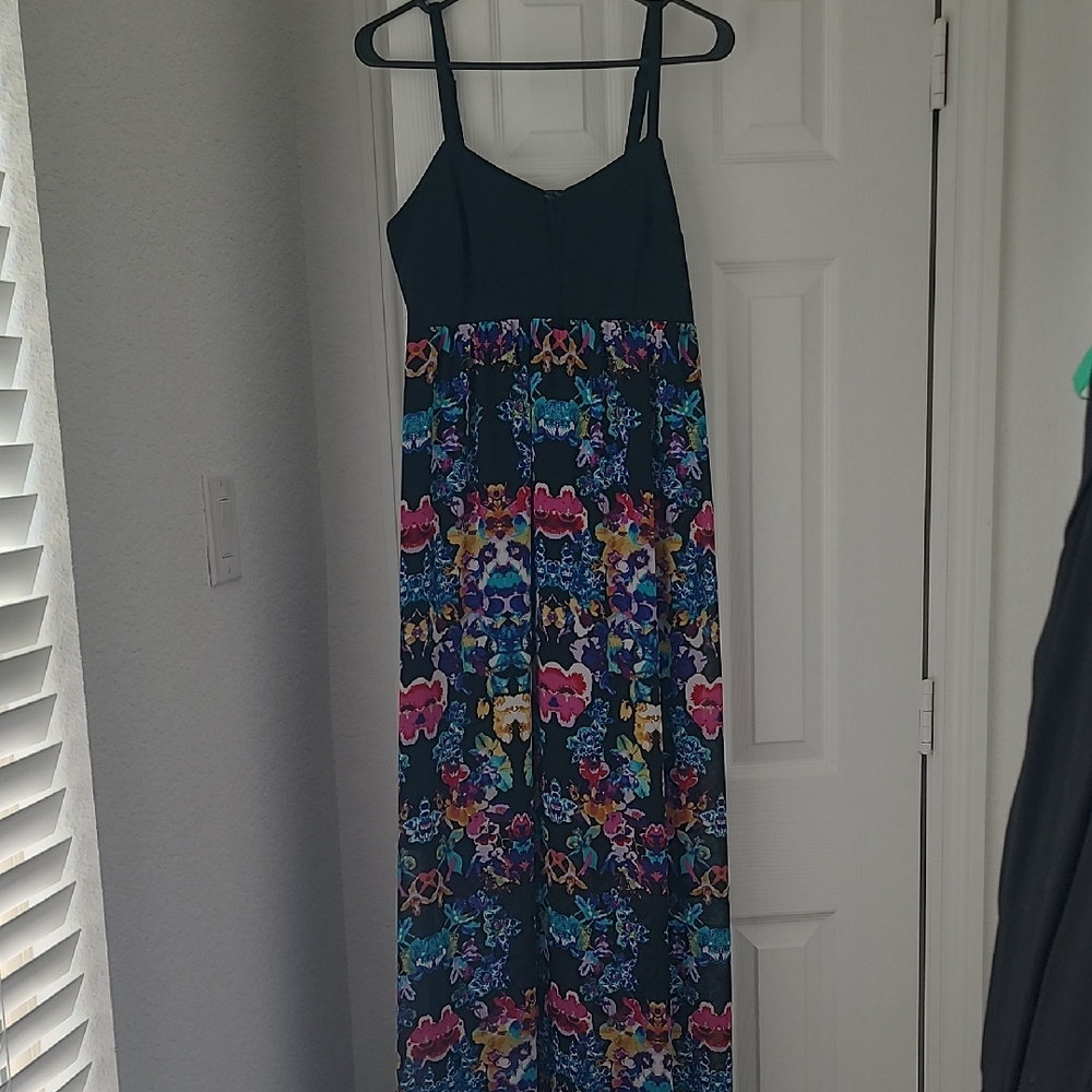 Nicole by Nicole Miller Black and Flora Maxi